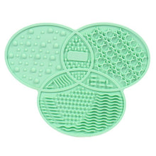 Load image into Gallery viewer, Newest Silicone Brush Cleaner